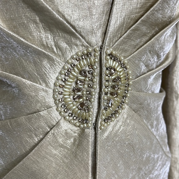 Jessica Howard 2Pc Champagne Satin Hammered Tiered Dress & Blazer Sz 16 Sheath - Picture 5 of 16